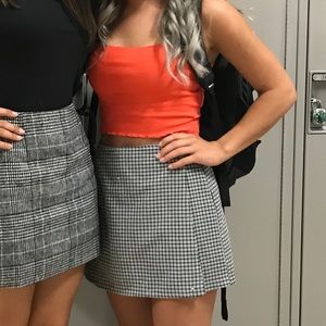 Orange Cropped Scallop Tank